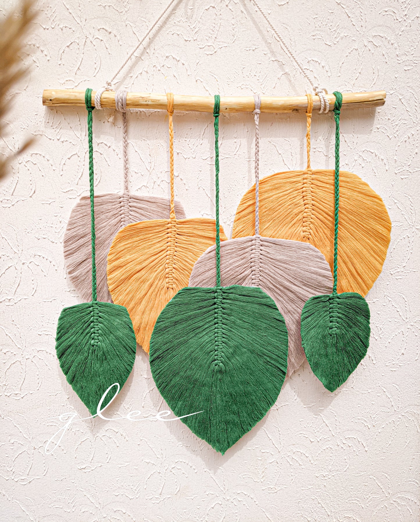 Leaf macrame Hanger